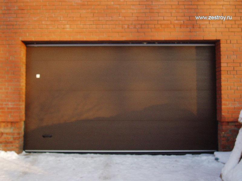 Автоматические гаражные секционные ворота фото