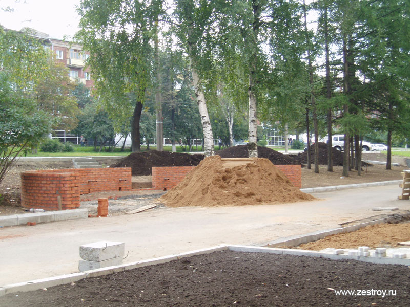Сооружение скамеек на улице Пушкинская фото